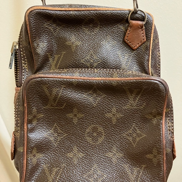 Louis Vuitton Monogram Mini Amazon Crossbody Unisex - Picture 10 of 13
